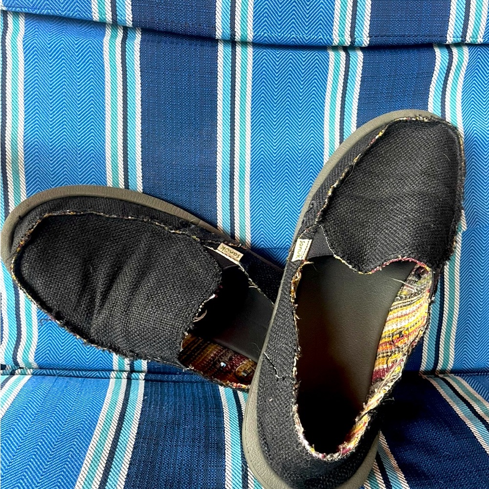 Sanuk Slides